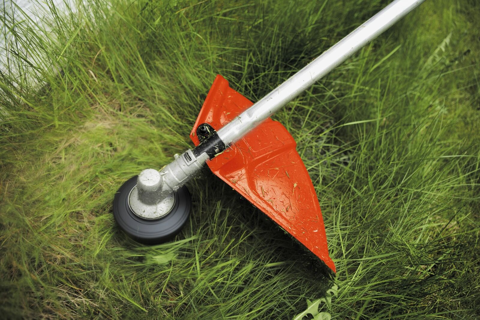 Husqvarna 128LD 17 in. 28cc 2-Cycle Gas Straight Shaft String Trimmer,